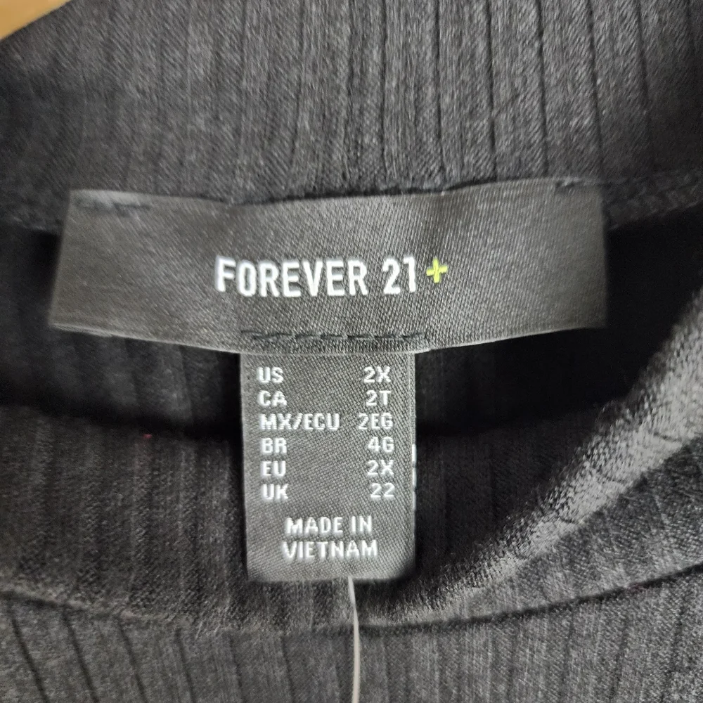 Forever 21 Plus Bodysuit Ribbed Black Knit Puff Long Sleeve NWT Size 2X - Picture 2 of 16